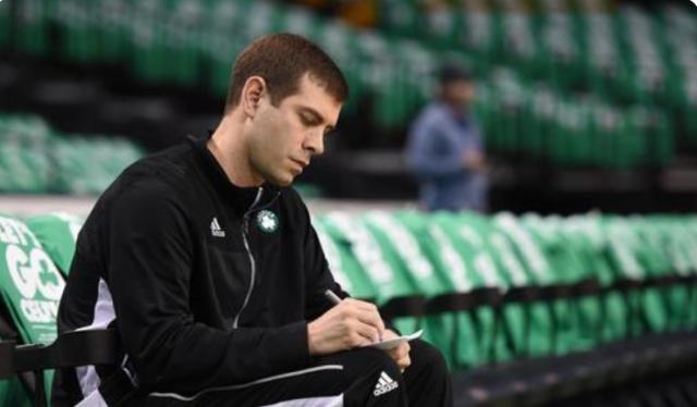 星空官网-史蒂文斯：凯尔特人要打团队篮球 送走沃克不容易