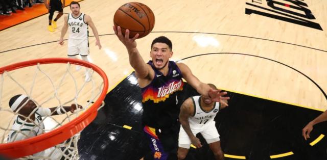 星空体育官网-总决赛空砍群群主！拼尽全力的布克急需队友支援